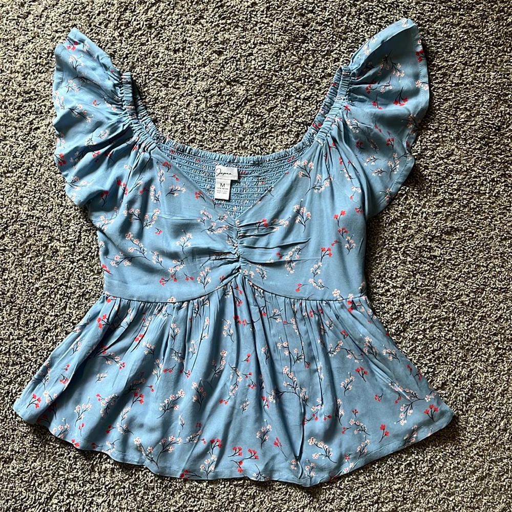 BRAND NEW Blue Floral Top Size M